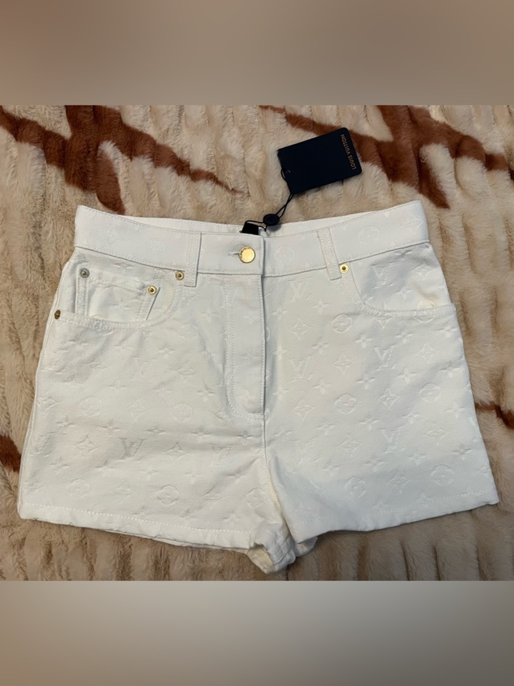 NWT New Louis Vuitton White Denim Shorts